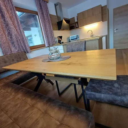 Guglhof Appartement Mariapfarr